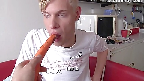 Blonde babe gets fucked hard in her legs and pussy