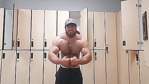 Sexy hairy bear fucking in a hairy muscle bear porn video