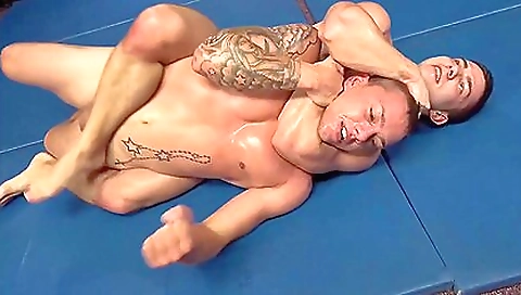 Tattooed Asian women have a sex show on a big screen