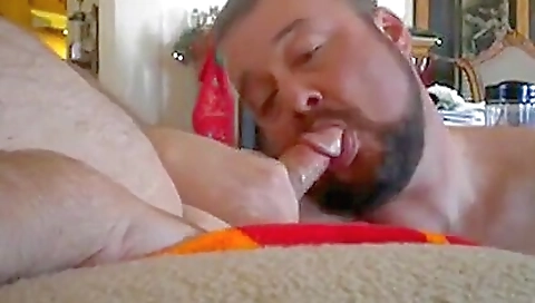 Chubby chick gets facial and deepthroated in amateur